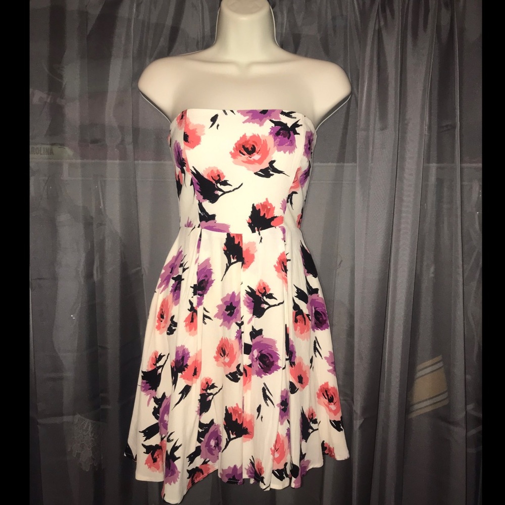 Strapless Floral Dress💐
